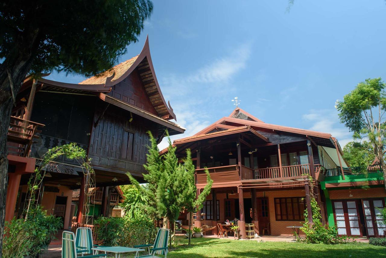 Ruen Khaoyai Hotel Pakchong Exterior photo