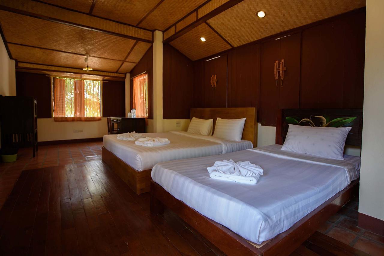 Ruen Khaoyai Hotel Pakchong Exterior photo
