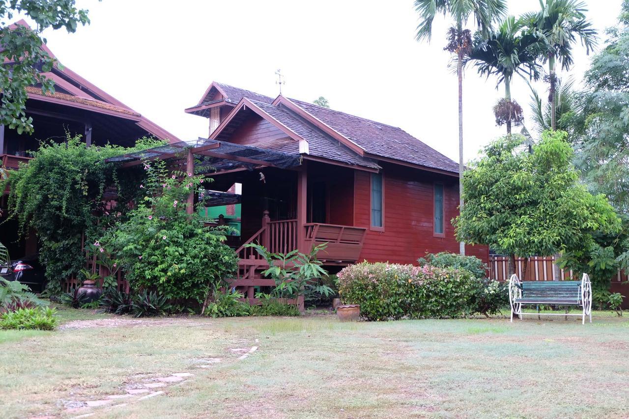 Ruen Khaoyai Hotel Pakchong Exterior photo